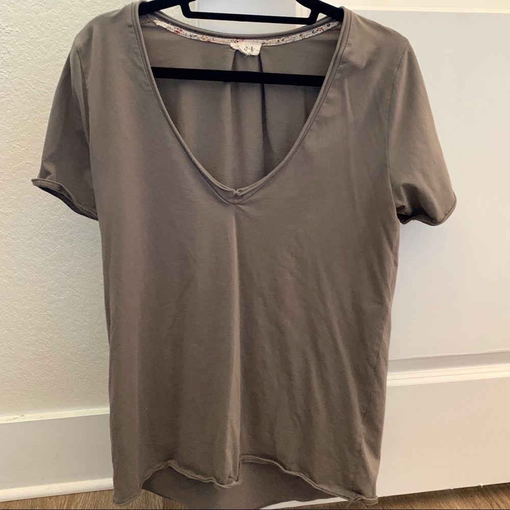 Grey V-neck Tshirt